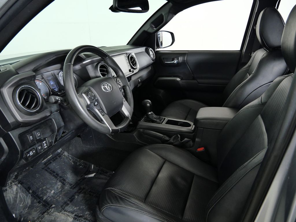 Thumbnail: 2022 Toyota Tacoma - 35