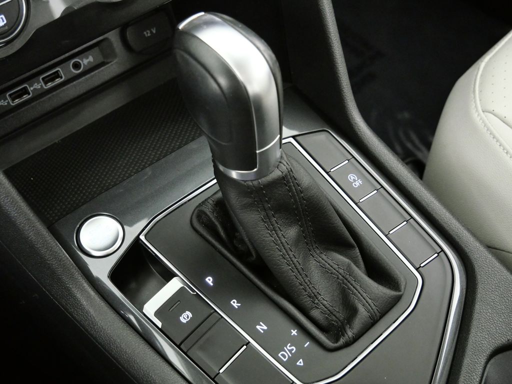 Thumbnail: 2019 Volkswagen Tiguan - 13