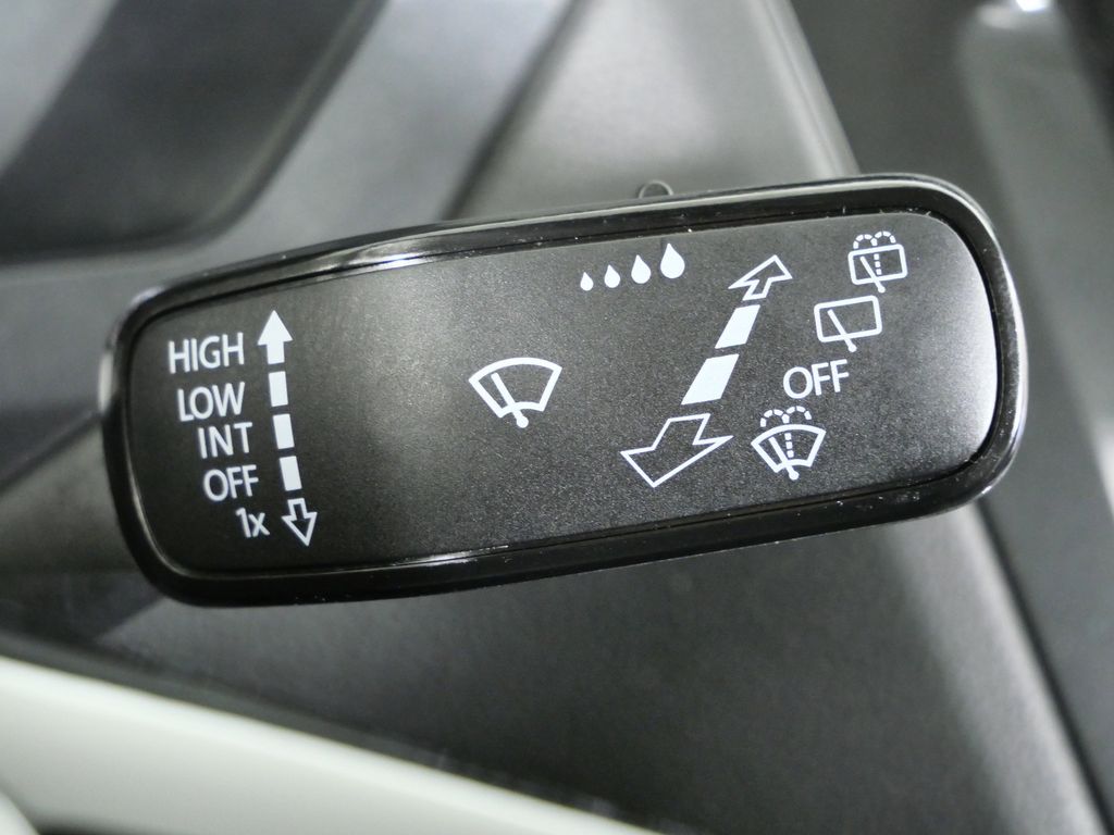 Thumbnail: 2019 Volkswagen Tiguan - 50