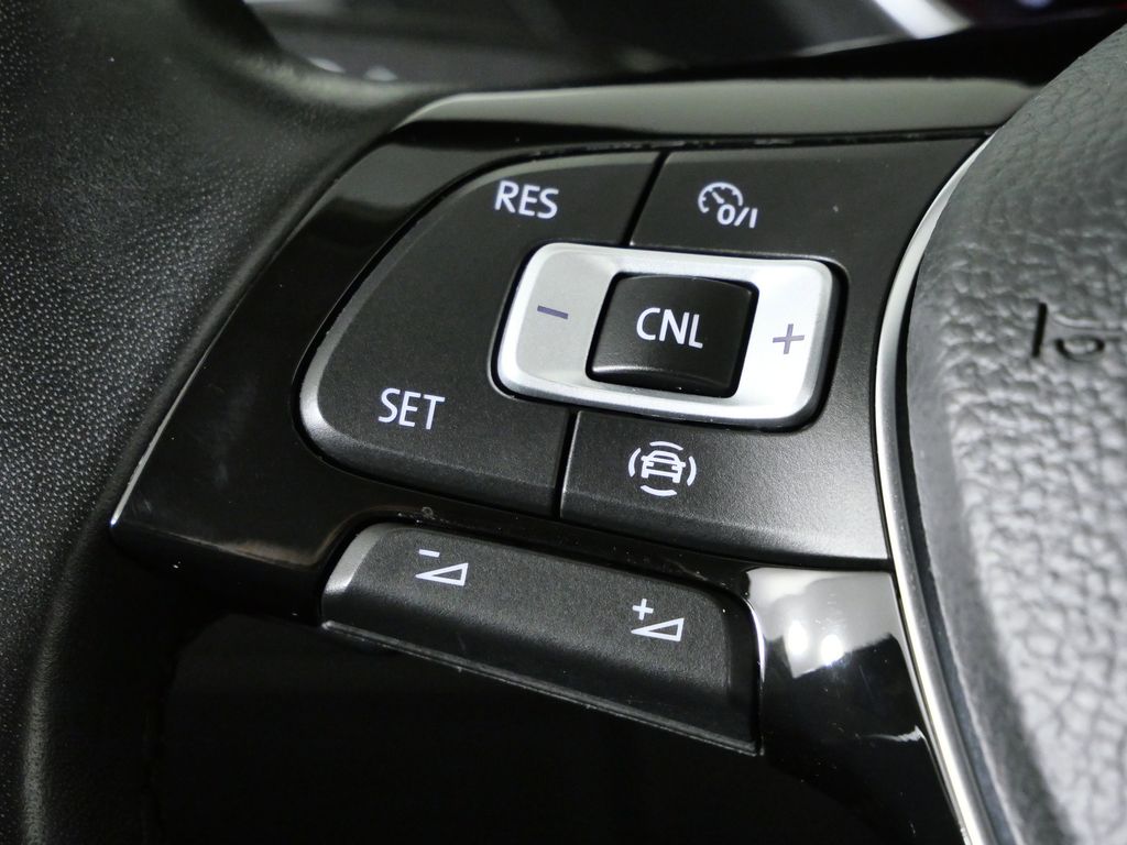 Thumbnail: 2019 Volkswagen Tiguan - 41