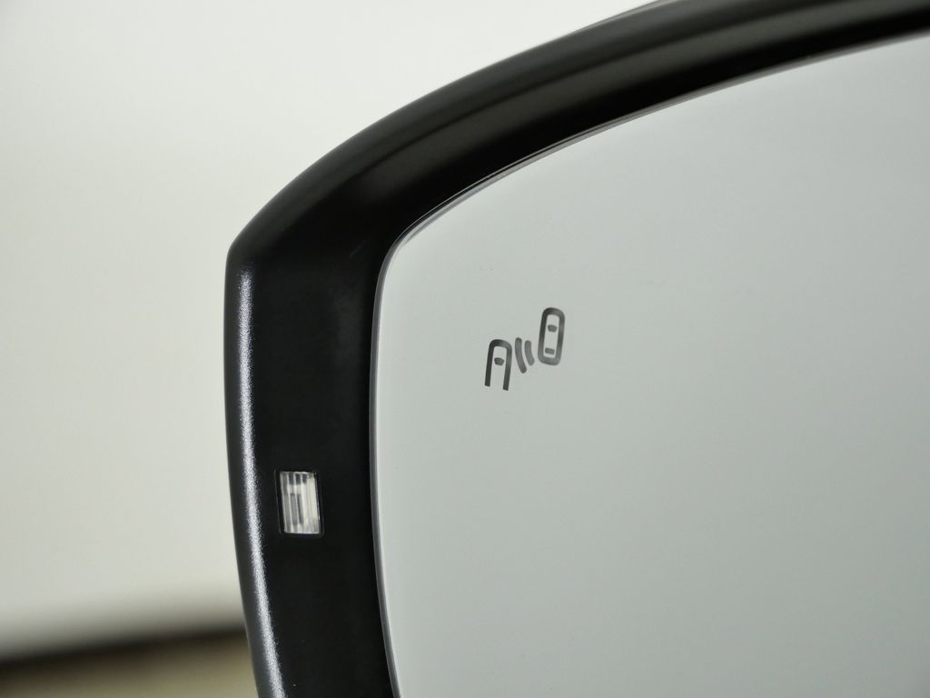 Thumbnail: 2019 Volkswagen Tiguan - 39