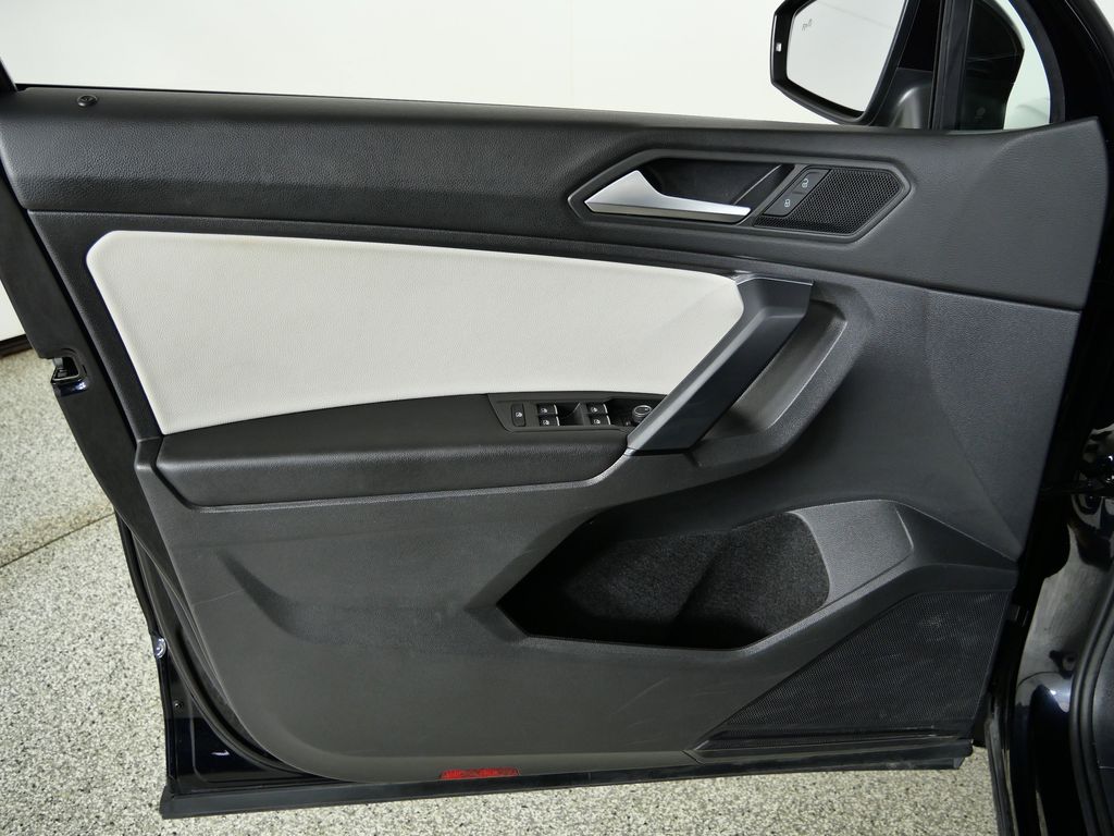 Thumbnail: 2019 Volkswagen Tiguan - 34