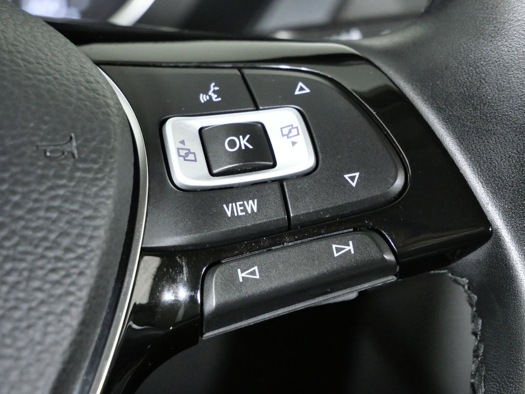 Thumbnail: 2019 Volkswagen Tiguan - 42