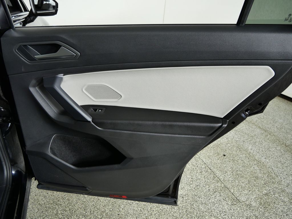 Thumbnail: 2019 Volkswagen Tiguan - 29