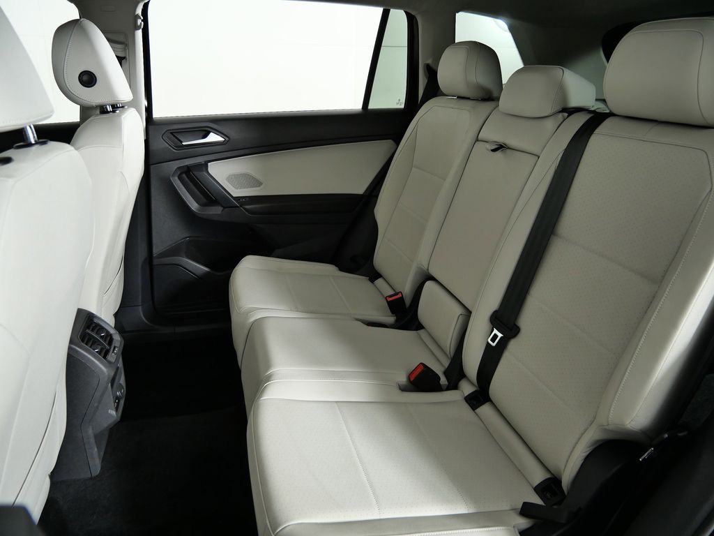 Thumbnail: 2019 Volkswagen Tiguan - 33