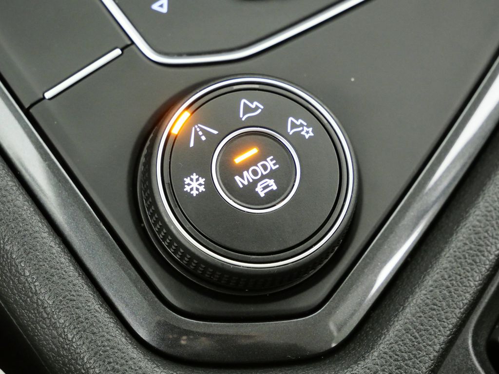 Thumbnail: 2019 Volkswagen Tiguan - 45