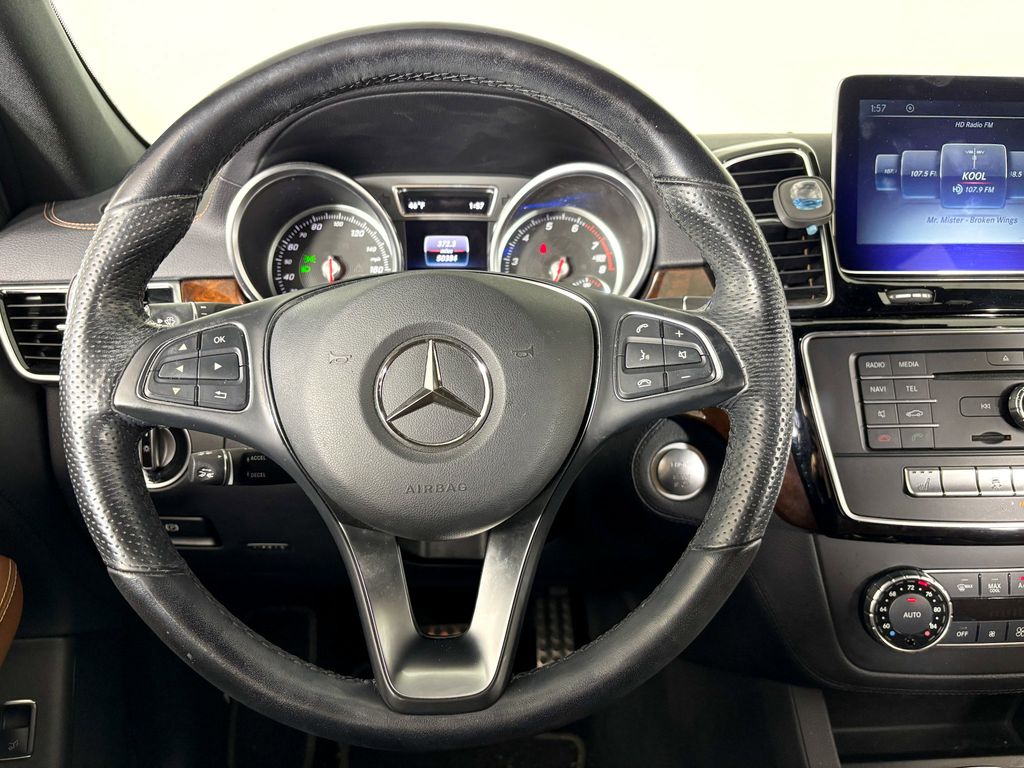 Thumbnail: 2016 Mercedes-Benz GLE - 2