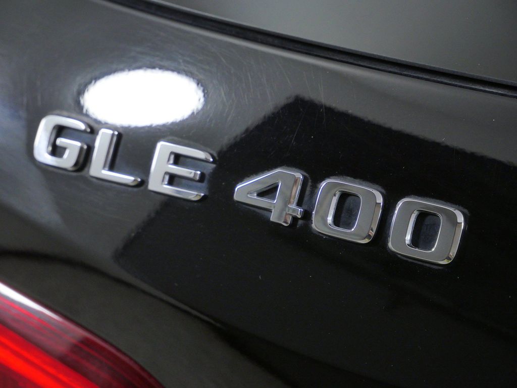 Thumbnail: 2019 Mercedes-Benz GLE - 24