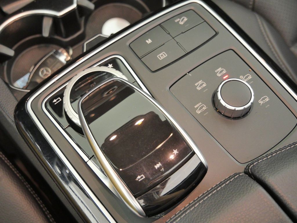 Thumbnail: 2019 Mercedes-Benz GLE - 12
