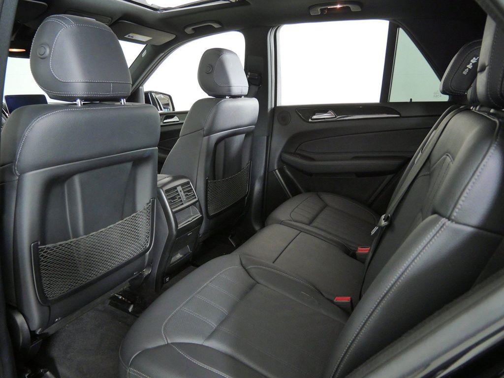 Thumbnail: 2019 Mercedes-Benz GLE - 33