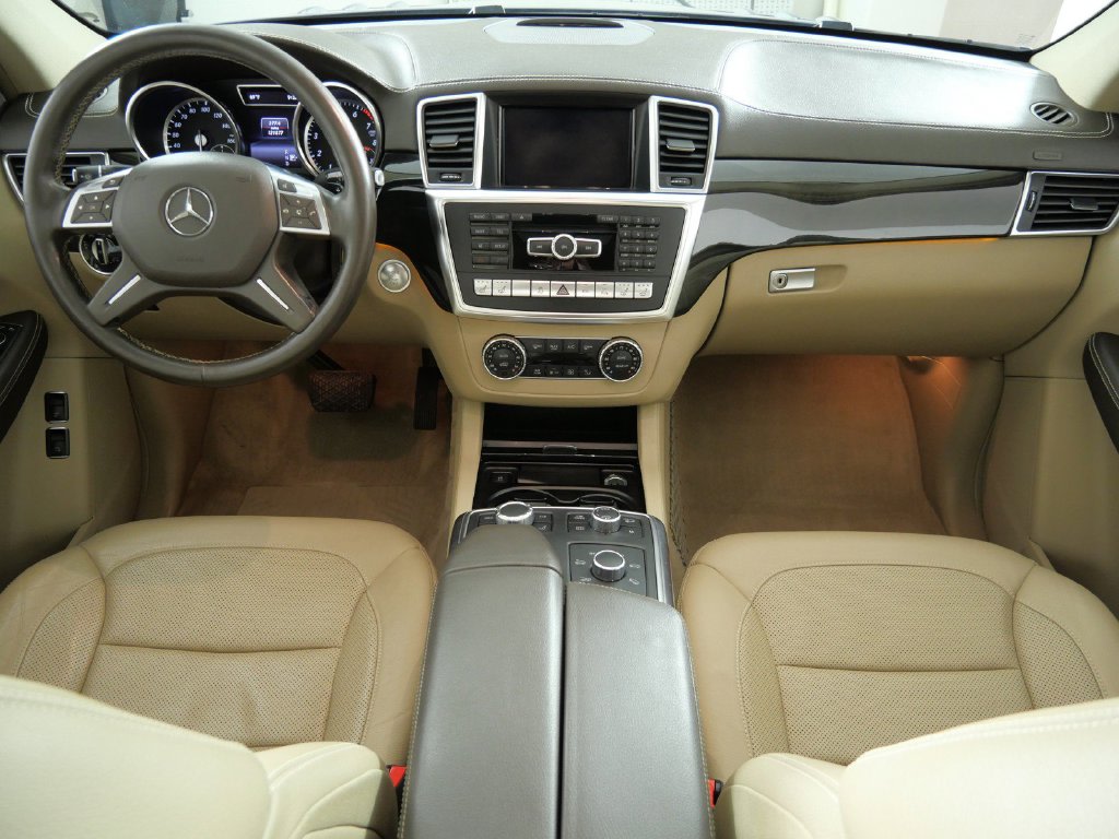Thumbnail: 2015 Mercedes-Benz GL-Class - 2
