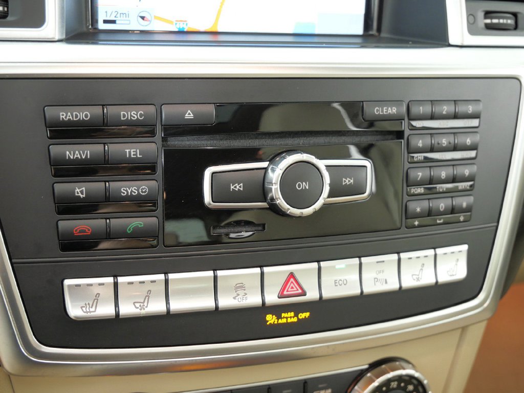 Thumbnail: 2015 Mercedes-Benz GL-Class - 46