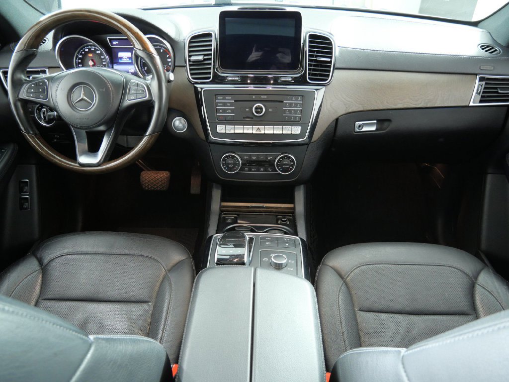 Thumbnail: 2017 Mercedes-Benz GLS - 2