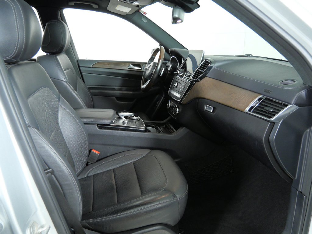 Thumbnail: 2017 Mercedes-Benz GLS - 10