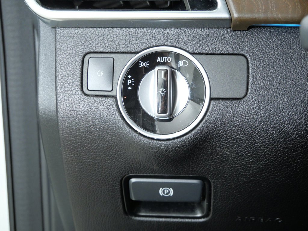 Thumbnail: 2017 Mercedes-Benz GLS - 44