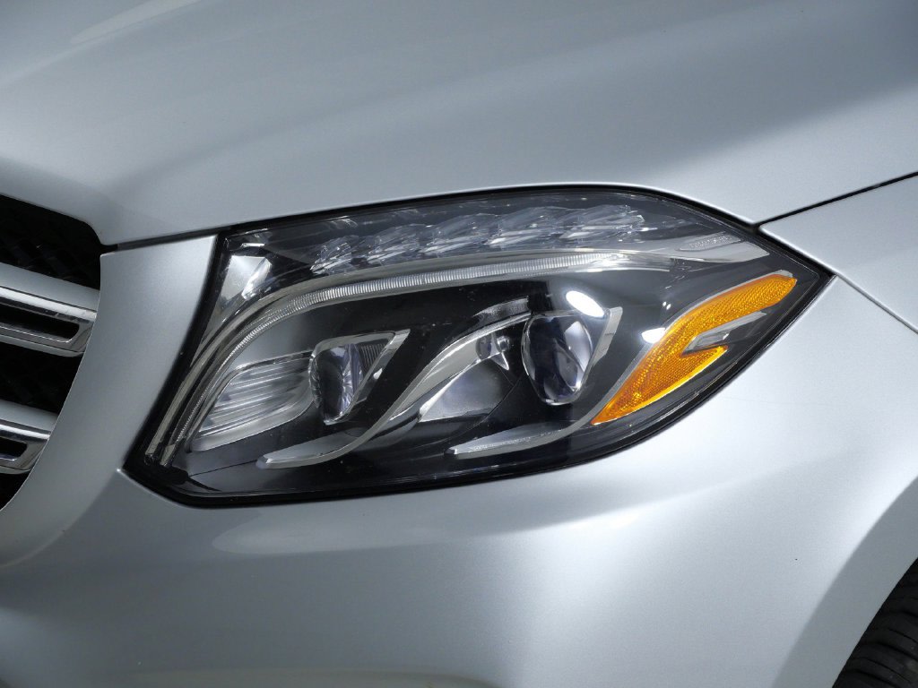 Thumbnail: 2017 Mercedes-Benz GLS - 19