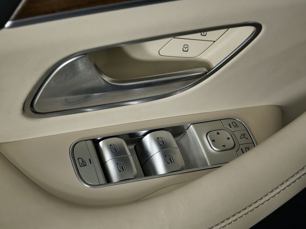 Thumbnail: 2021 Mercedes-Benz GLE - 38