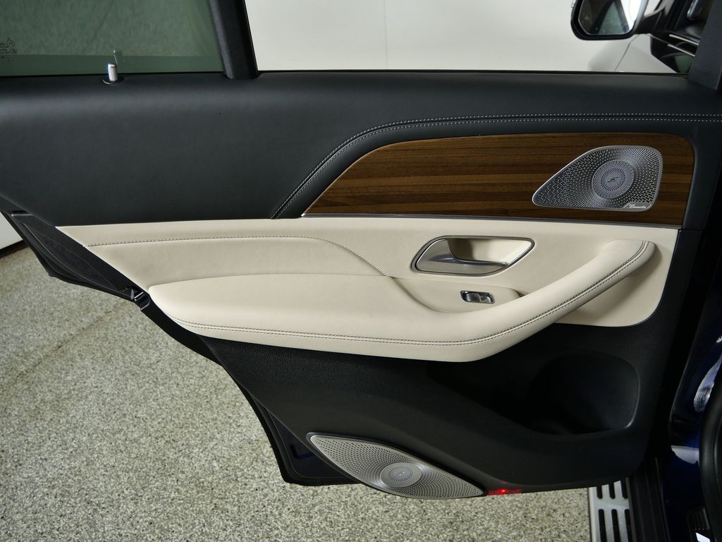 Thumbnail: 2021 Mercedes-Benz GLE - 33