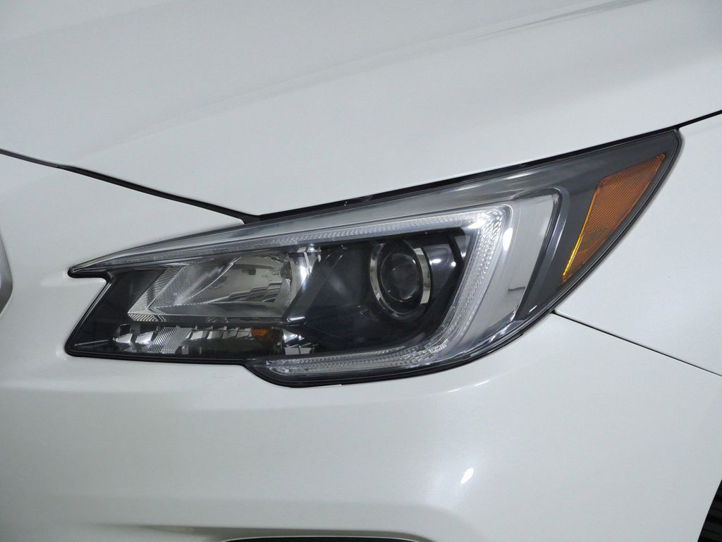 Thumbnail: 2019 Subaru Outback - 17