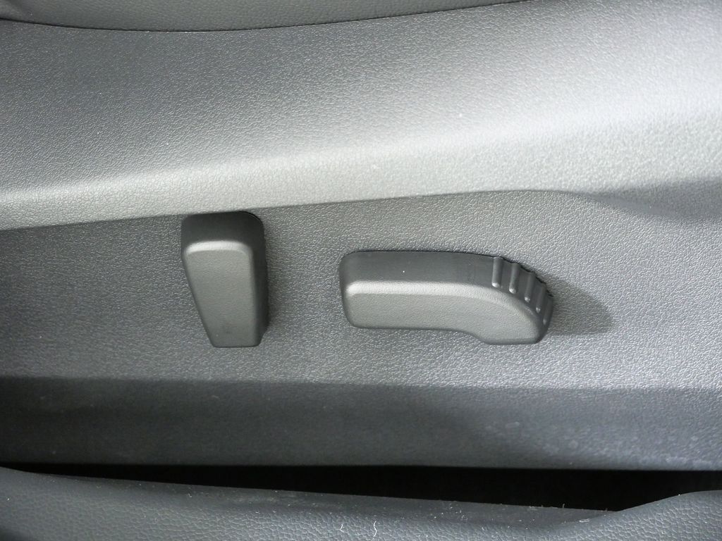 Thumbnail: 2025 Subaru Outback - 28