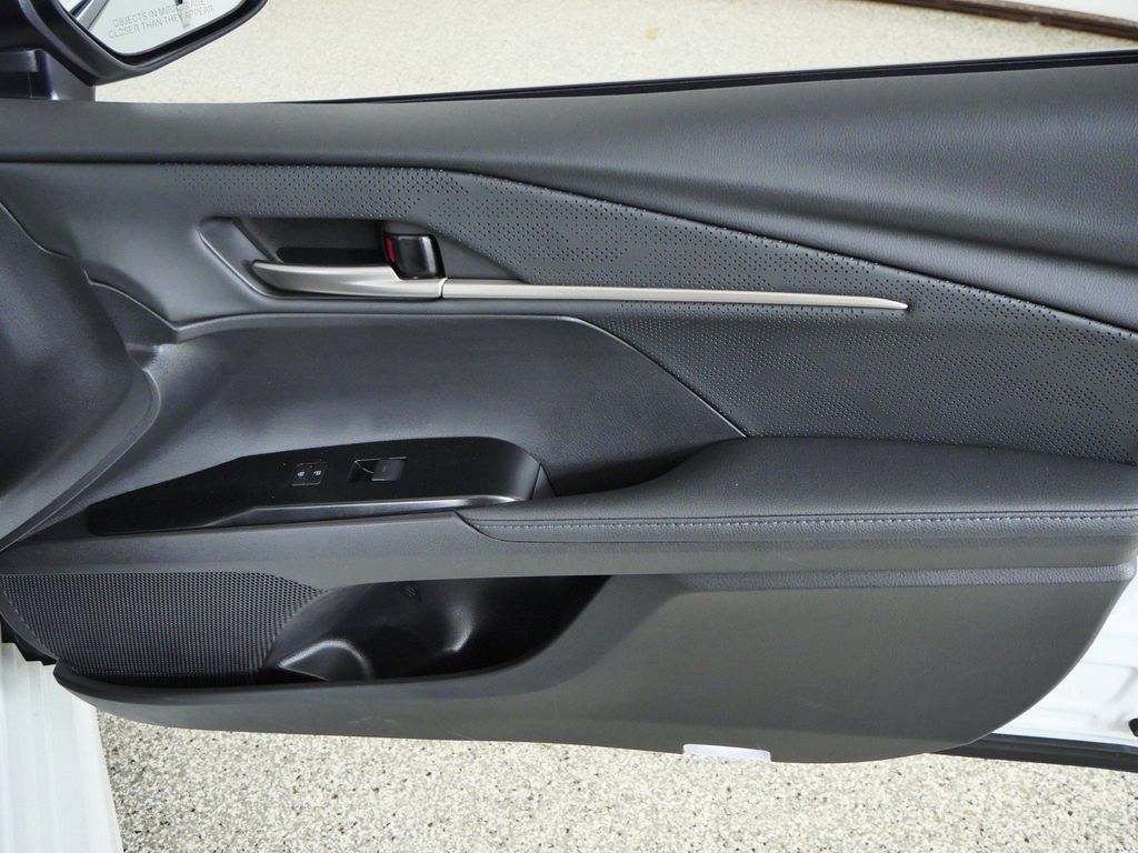 Thumbnail: 2025 Toyota Camry - 28