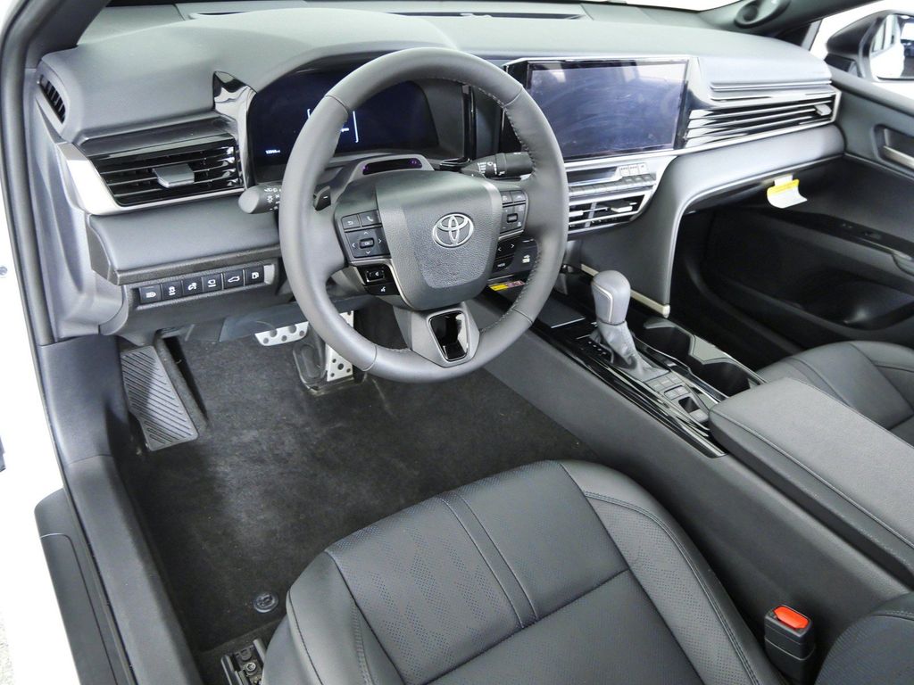 Thumbnail: 2025 Toyota Camry - 9