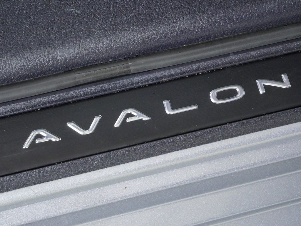Thumbnail: 2022 Toyota Avalon - 27