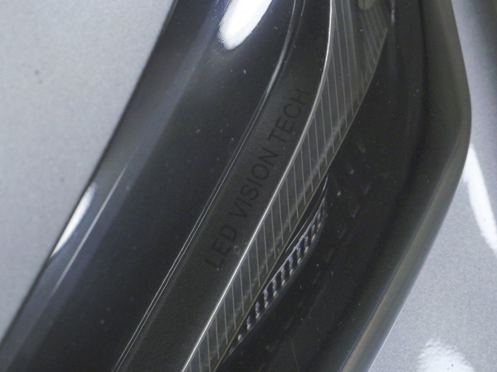 Thumbnail: 2022 Toyota Avalon - 8