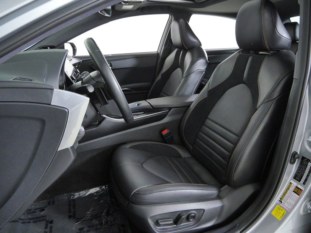 Thumbnail: 2022 Toyota Avalon - 35