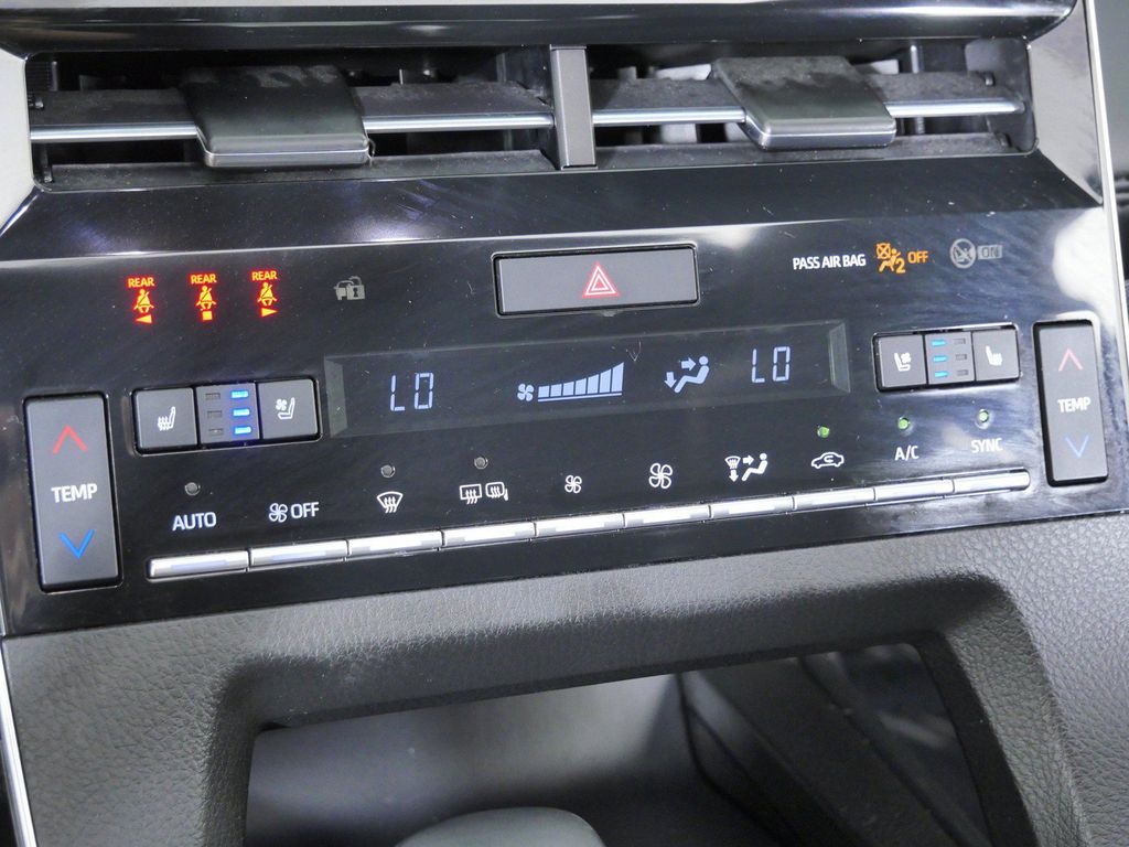 Thumbnail: 2022 Toyota Avalon - 43