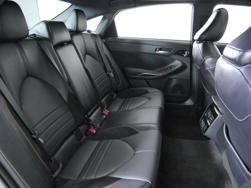 Thumbnail: 2022 Toyota Avalon - 29