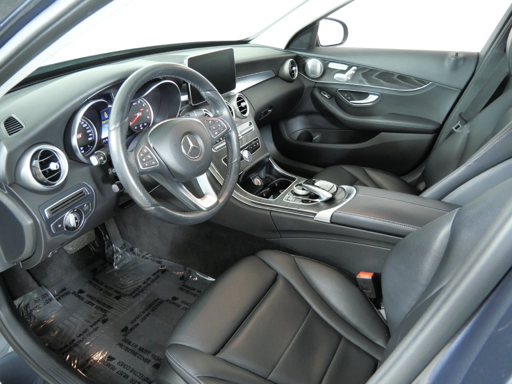 Thumbnail: 2016 Mercedes-Benz C-Class - 8