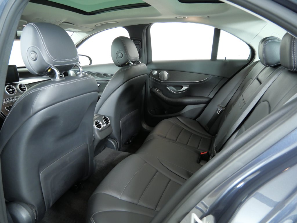 Thumbnail: 2016 Mercedes-Benz C-Class - 36