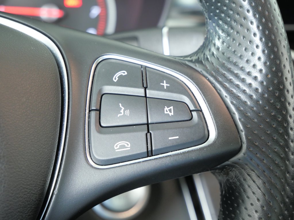 Thumbnail: 2016 Mercedes-Benz C-Class - 45