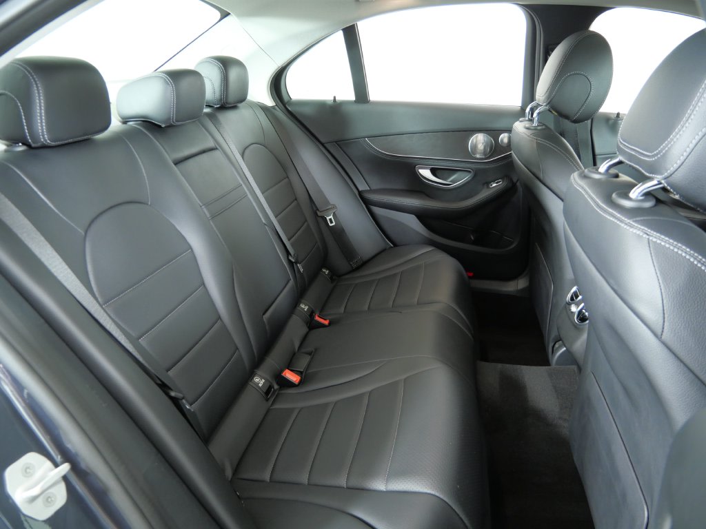 Thumbnail: 2016 Mercedes-Benz C-Class - 34