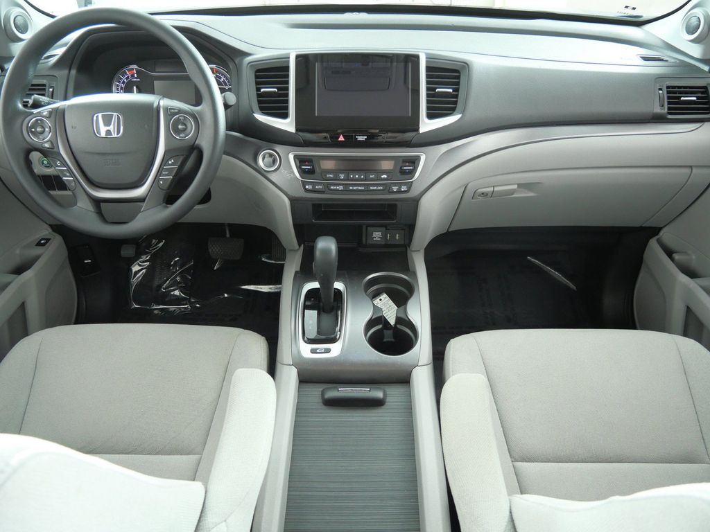 Thumbnail: 2018 Honda Pilot - 2