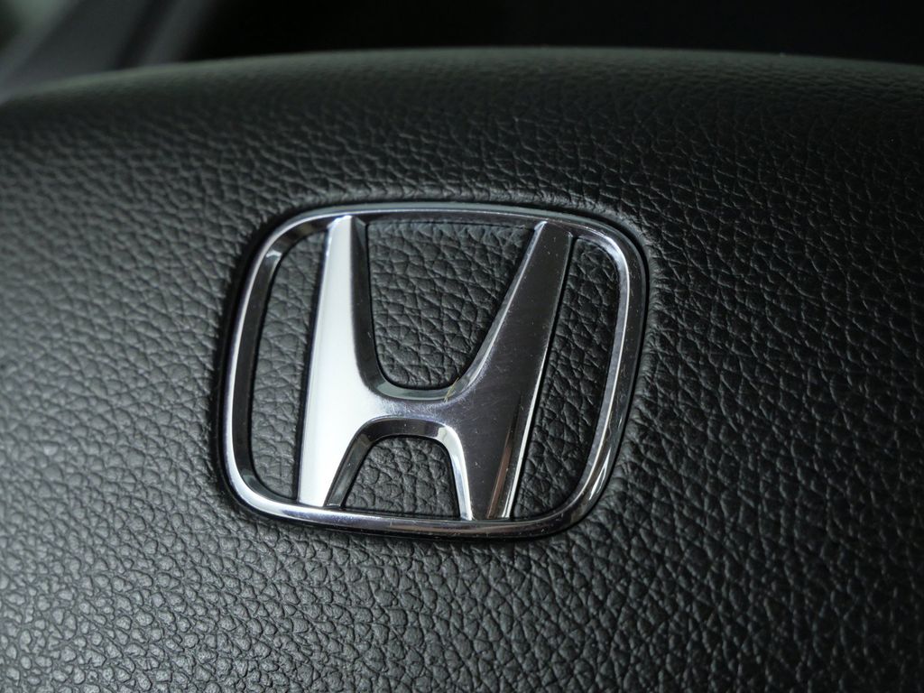 Thumbnail: 2018 Honda Pilot - 49