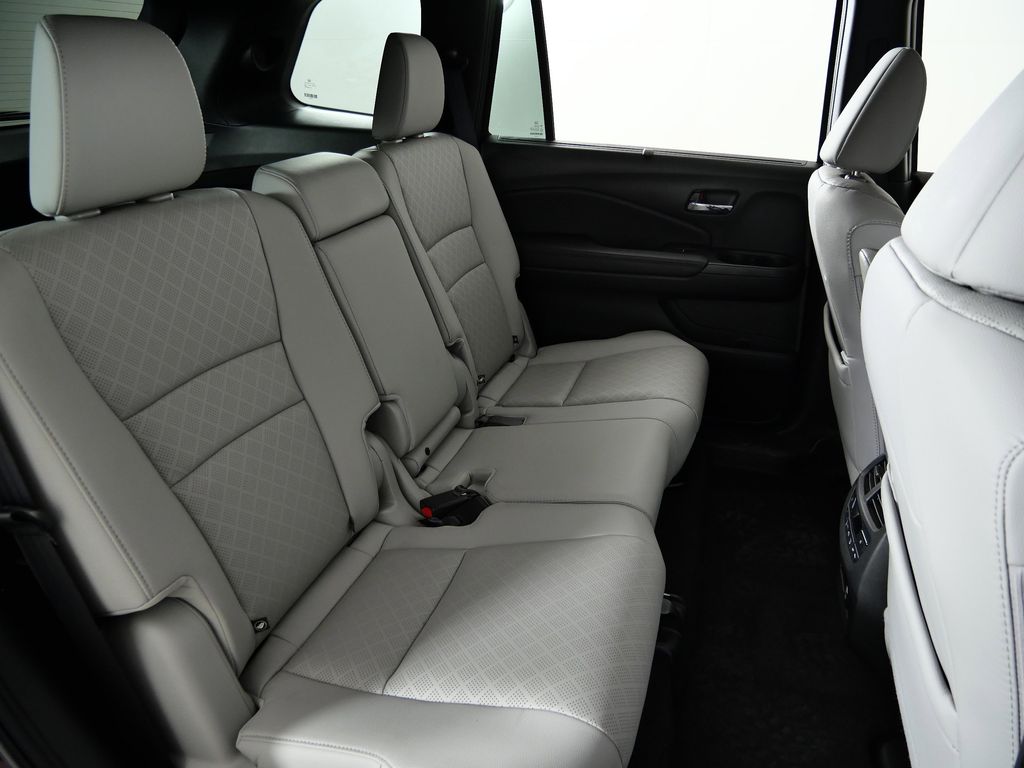 Thumbnail: 2020 Honda Passport - 30