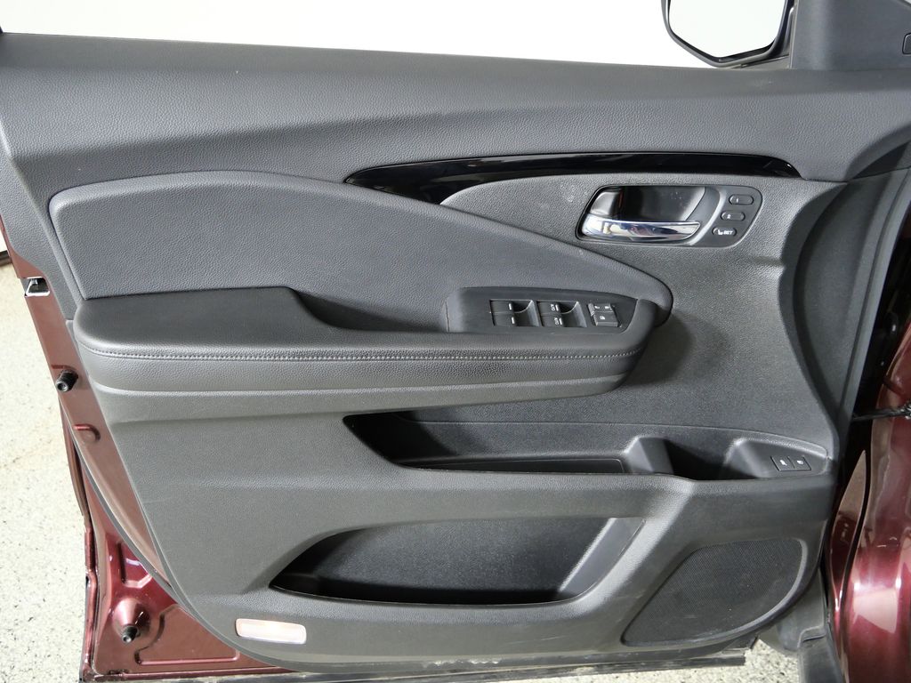 Thumbnail: 2020 Honda Passport - 35