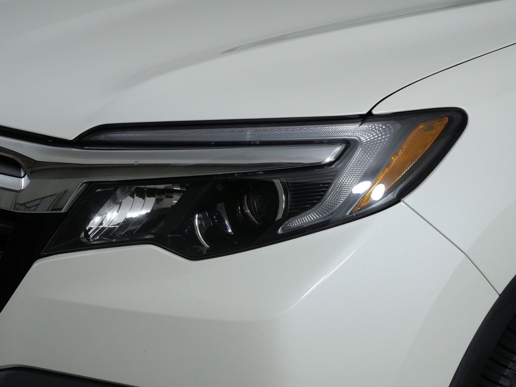 Thumbnail: 2019 Honda Ridgeline - 16