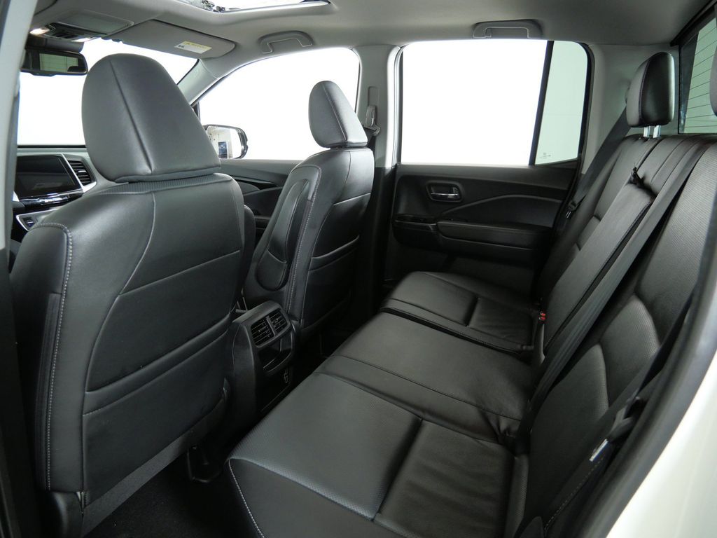 Thumbnail: 2019 Honda Ridgeline - 32