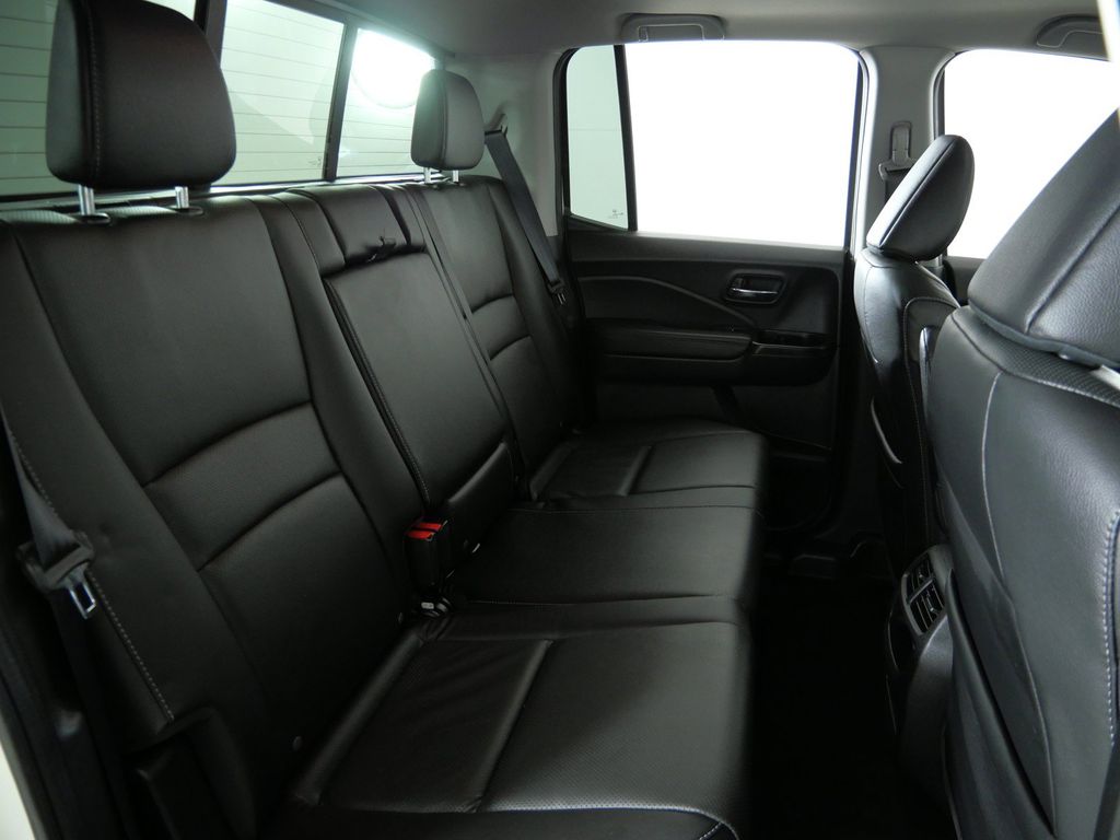 Thumbnail: 2019 Honda Ridgeline - 30