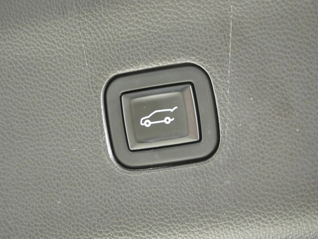 Thumbnail: 2020 Buick Enclave - 32