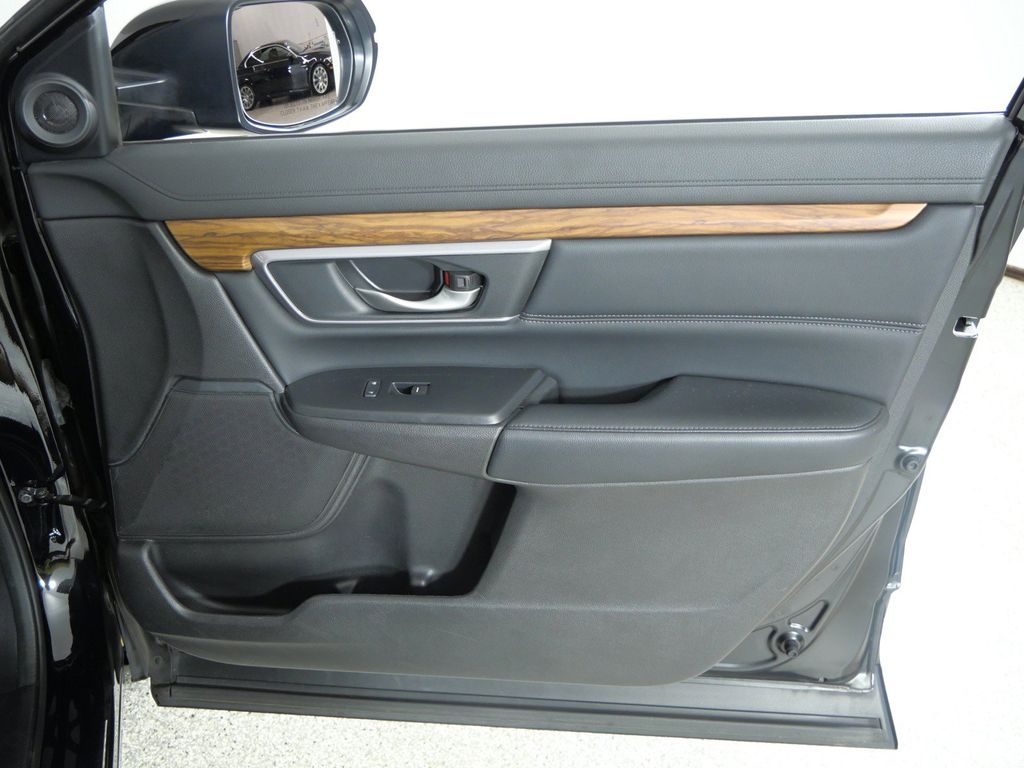 Thumbnail: 2017 Honda CR-V - 27