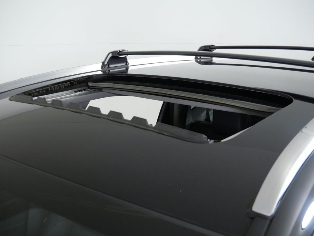 Thumbnail: 2017 Honda CR-V - 26