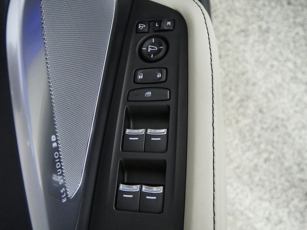 Thumbnail: 2022 Acura RDX - 39