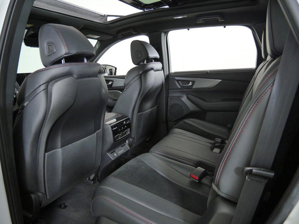 Thumbnail: 2022 Acura MDX - 33