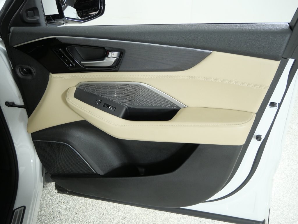 Thumbnail: 2022 Acura MDX - 27