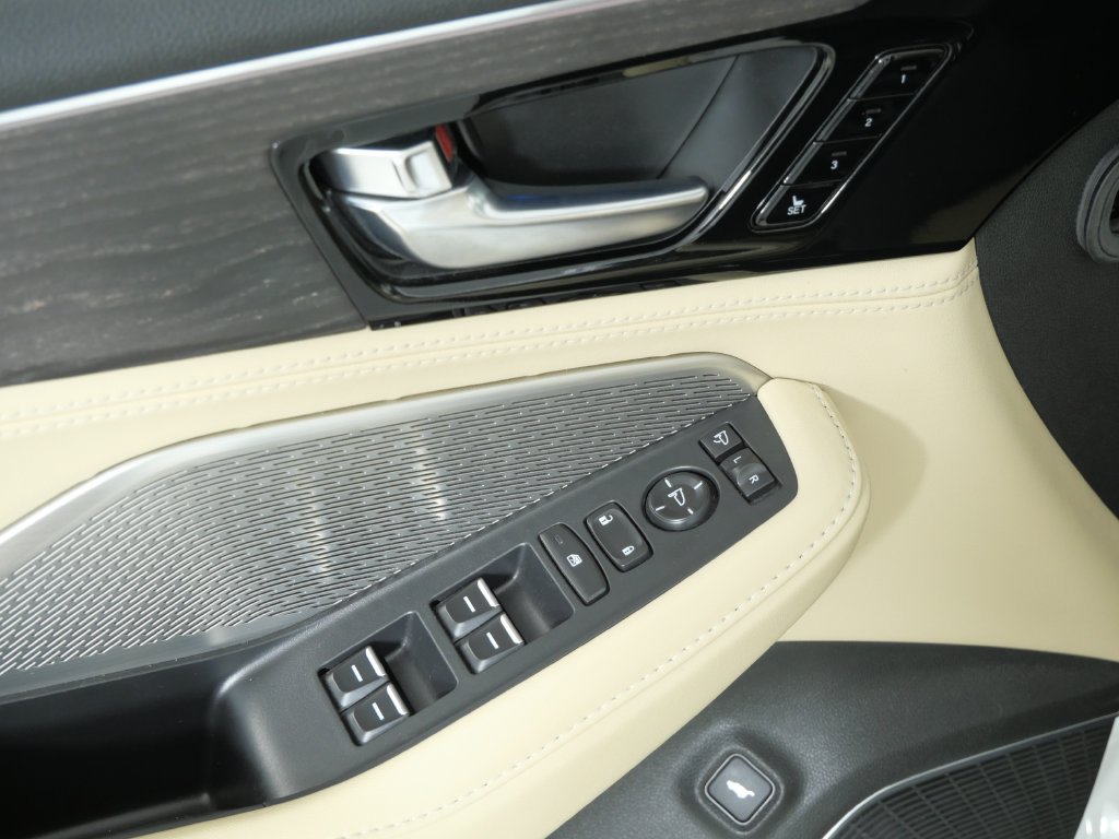 Thumbnail: 2022 Acura MDX - 38