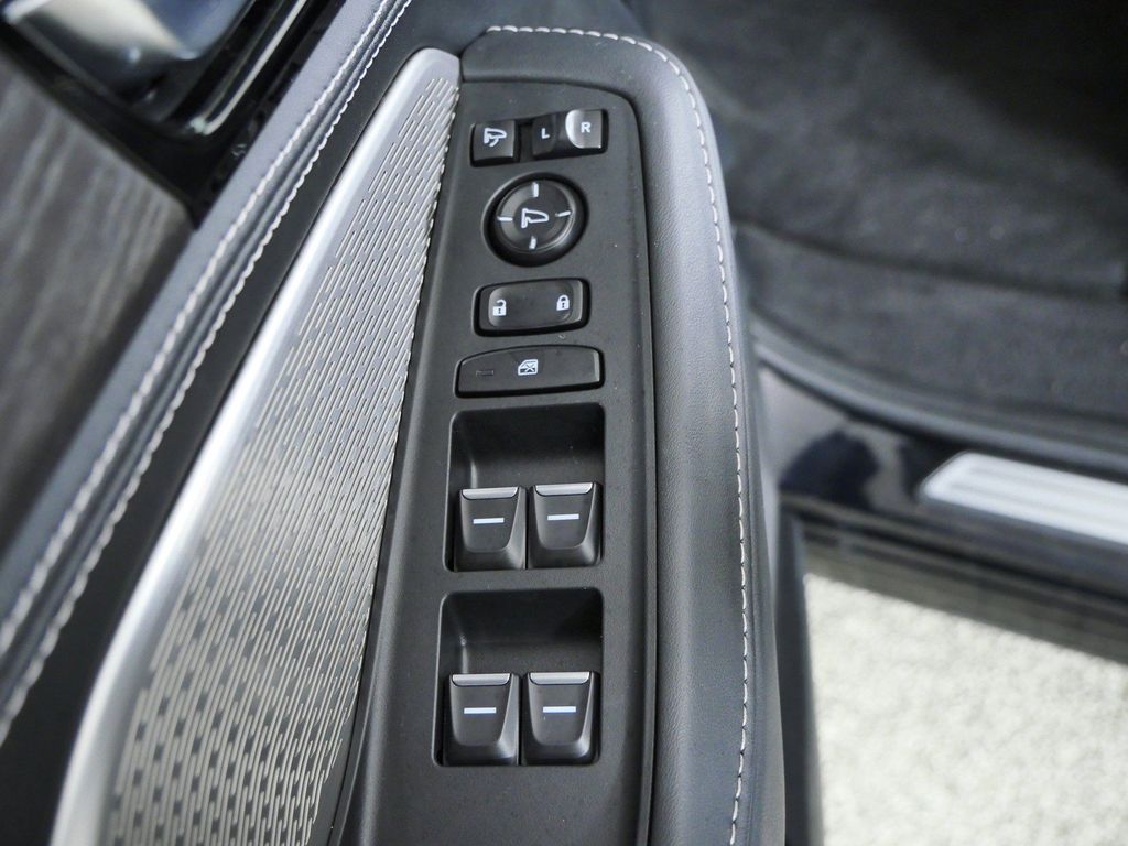 Thumbnail: 2024 Acura MDX - 40